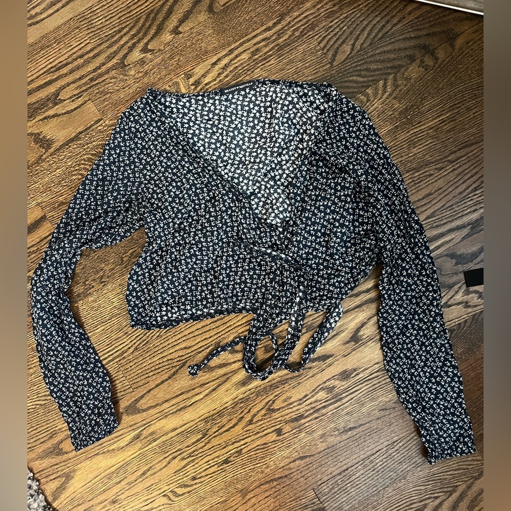 Brandy Melville Wrap Top